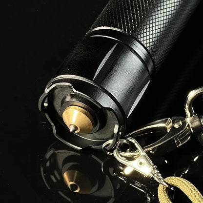 LED Ficklampa - LuminaCore